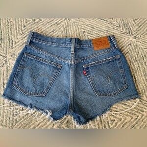 Levi’s denim shorts size 27